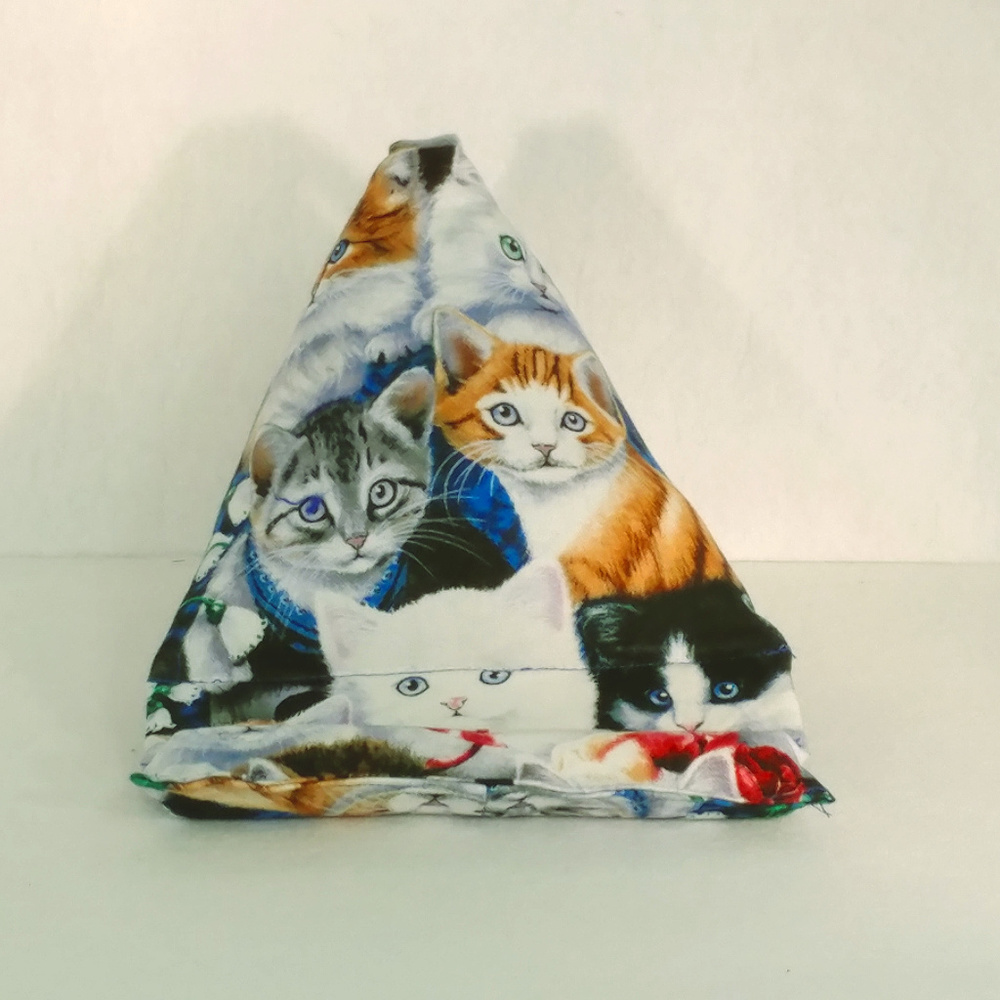 NWT Phone stand Kitty Cats